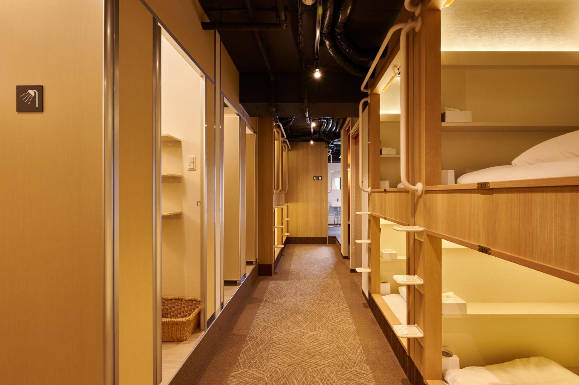 Capsule Hotel Continue Nijojokita Киото Екстериор снимка